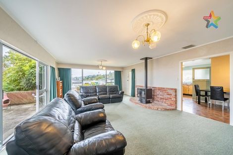 Photo of property in 16 Tanekaha Street, Stokes Valley, Lower Hutt, 5019