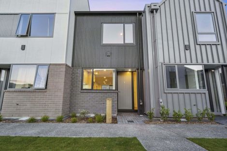 Photo of property in 9 Ara Paiwhenua, Tawa, Wellington, 5028