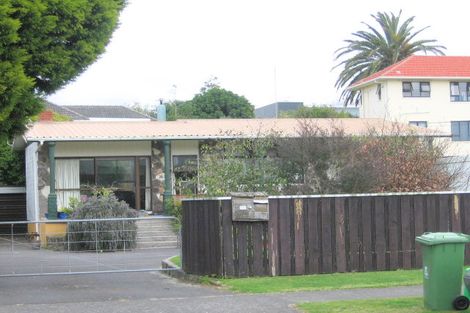 Photo of property in 202 Valley Road, Mount Maunganui, 3116