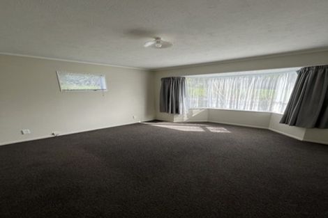 Photo of property in 17 Staithes Drive North, Whitby, Porirua, 5024