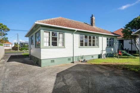 Photo of property in 22 Churchill Street, Kensington, Whangarei, 0112