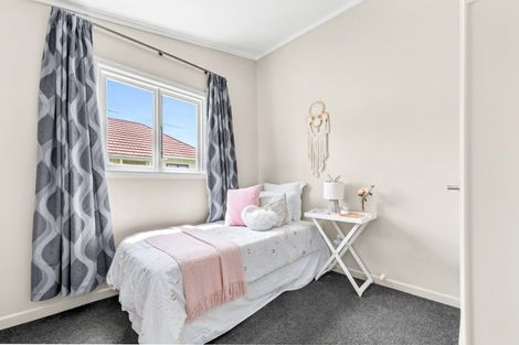 Photo of property in 43 Biddle Crescent, Taita, Lower Hutt, 5011