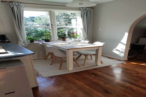 Photo of property in 5 Barrys Road, Glendene, Auckland, 0602