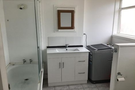 Photo of property in 13 Akarana Avenue, Mount Roskill, Auckland, 1041