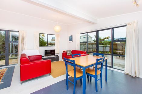 Photo of property in 30 Manukau Road, Raglan, 3225