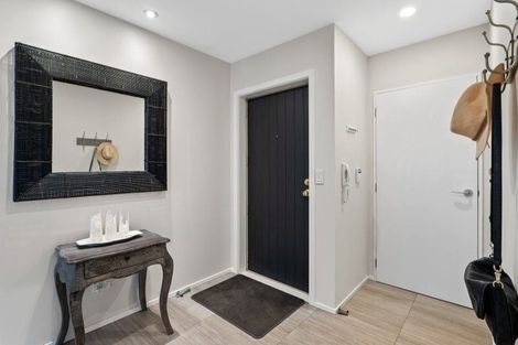 Photo of property in 40 Pitcairn Crescent, Bryndwr, Christchurch, 8053