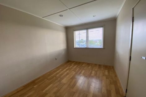 Photo of property in 7 Sheehan Road, Te Atatu South, Auckland, 0610