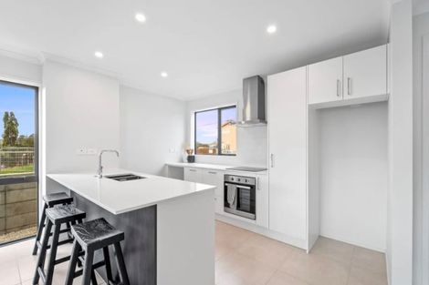 Photo of property in 1 Paapaakiri Loop, Takanini, 2112