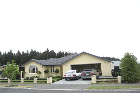 Photo of property in 80 Puhara Avenue, Parklands, Christchurch, 8083