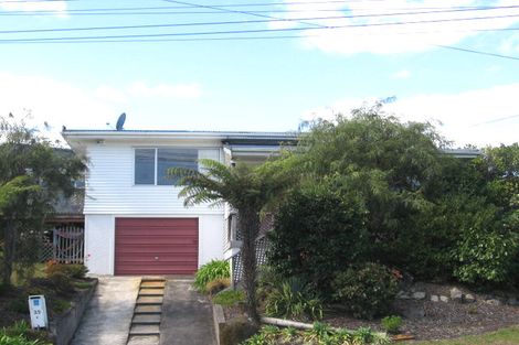 Photo of property in 1/27 Seaton Road, Murrays Bay, Auckland, 0630
