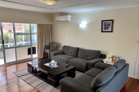 Photo of property in 2/142a Great South Road, Manurewa, Auckland, 2102