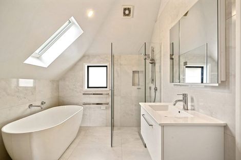 Photo of property in 3/52 Taharoto Road, Takapuna, Auckland, 0622