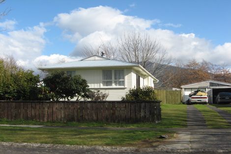 Photo of property in 11 Poihaere Street, Turangi, 3334