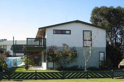 Photo of property in 115 Harbour Road, Ohope, 3121