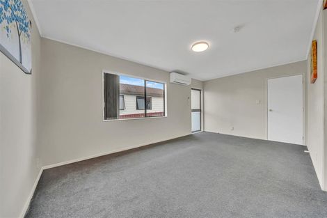 Photo of property in 2/24 Norrie Smith Avenue, Flat Bush, Auckland, 2023