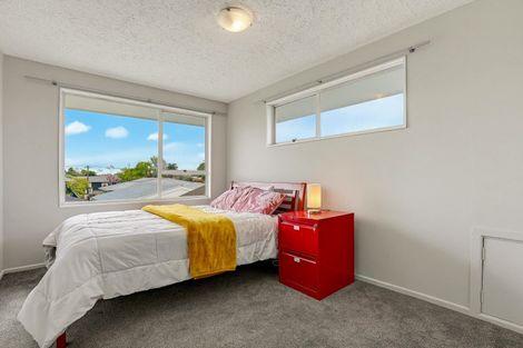 Photo of property in 5 Norrie Street, Redwood, Christchurch, 8051