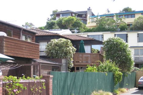 Photo of property in 1/30 Manly Esplanade, Browns Bay, Auckland, 0630