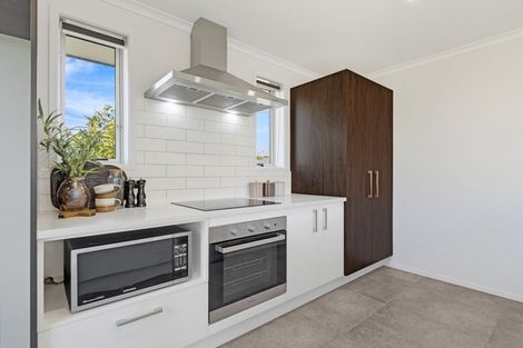 Photo of property in 18 Watene Way, Welcome Bay, Tauranga, 3112