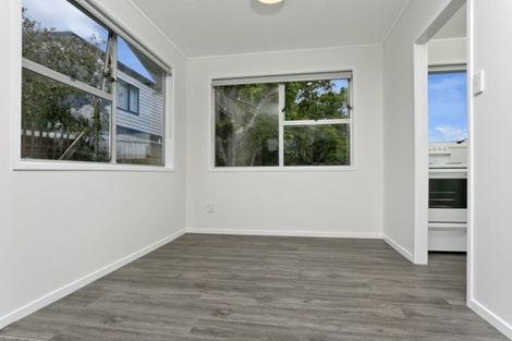 Photo of property in 135 Sunnynook Road, Forrest Hill, Auckland, 0620