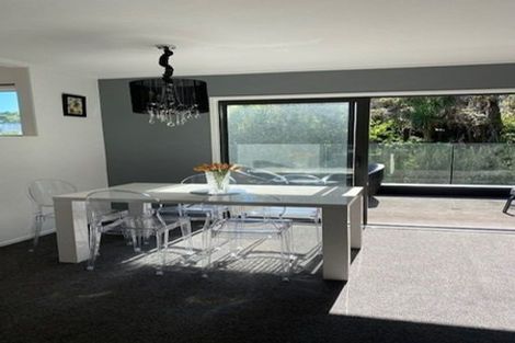 Photo of property in 2/56 Heathcote Road, Castor Bay, Auckland, 0620