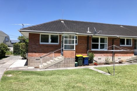 Photo of property in 1/13 Stanley Avenue, Milford, Auckland, 0620