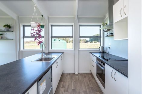 Photo of property in 59 Western Lake Road, Western Lake, Featherston, 5773