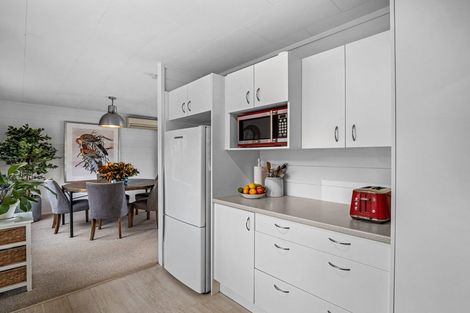 Photo of property in 2 Kassa Rise, Helensville, 0800