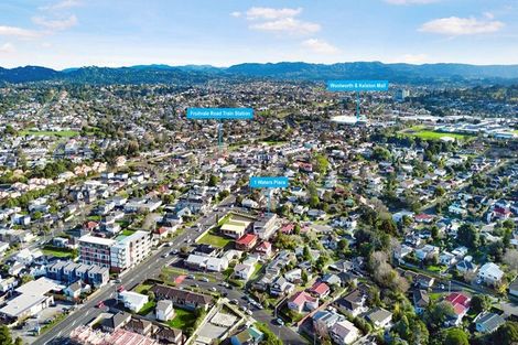 Photo of property in 5/1 Waters Place, New Lynn, Auckland, 0600