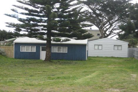 Photo of property in 87 Park Avenue, Waitarere Beach, Levin, 5510