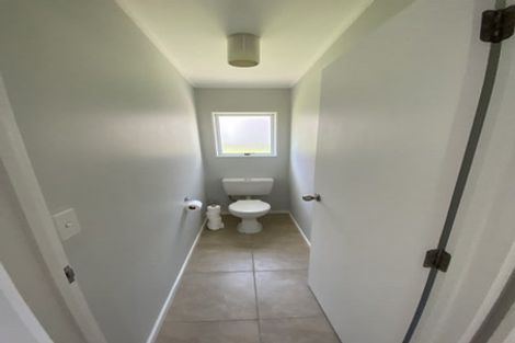 Photo of property in 2 Solea Road, Sunnyvale, Auckland, 0612