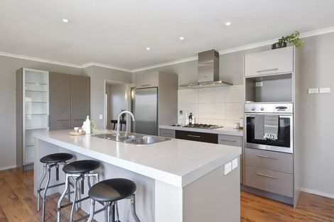 Photo of property in 55 Regent Drive, Paraparaumu Beach, Paraparaumu, 5032