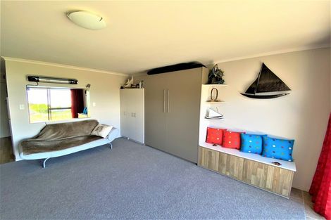 Photo of property in 43d Otuturu Crescent, Ruamahunga, Thames, 3575