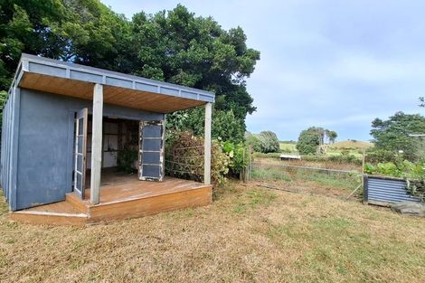 Photo of property in 18 Cumming Street, Okato, 4335