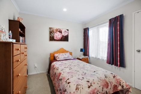 Photo of property in 19 Whitney Place, Rototuna North, Hamilton, 3210