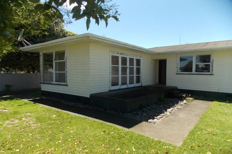 Photo of property in 3 Clifton Street, Bulls, 4818