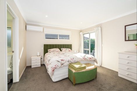 Photo of property in 16 Flaxgrove Place, Parklands, Christchurch, 8083