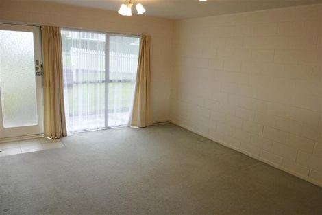 Photo of property in 2/15 Lloyd Avenue, Mount Albert, Auckland, 1025