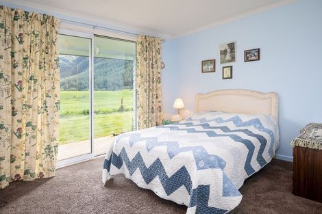 Photo of property in 1231 Queen Charlotte Drive, Linkwater, Picton, 7281