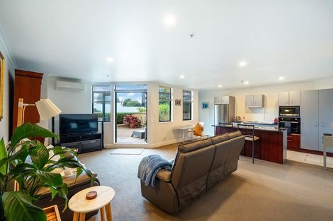 Photo of property in 2c/7-11 Bute Road, Browns Bay, Auckland, 0630