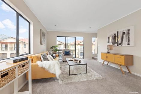 Photo of property in 27/8 Margan Avenue, New Lynn, Auckland, 0600