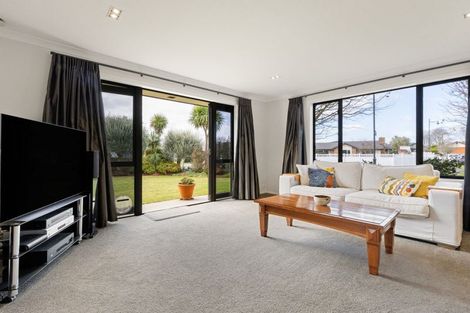 Photo of property in 9 Cooper Crescent, Cambridge, 3434