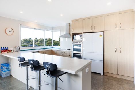 Photo of property in 37 Branksome Place, Aokautere, Palmerston North, 4471