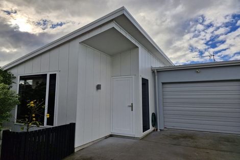Photo of property in 1 Chain Place, Papamoa, 3118