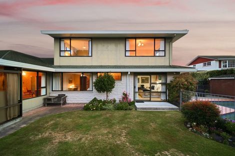 Photo of property in 287 Avonhead Road, Avonhead, Christchurch, 8042