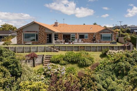 Photo of property in 109 Harbour View Road, Omokoroa, 3114