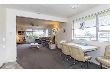 Photo of property in 6 Clyde Carr Crescent, Waimataitai, Timaru, 7910