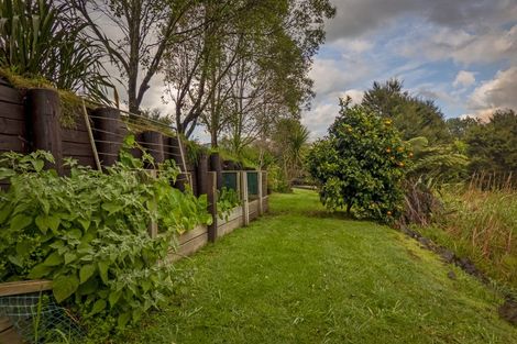 Photo of property in 14 Ohuka Place, Whitianga, 3510