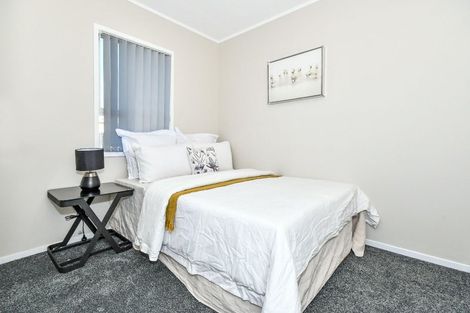 Photo of property in 1/11 Bundena Place, Clendon Park, Auckland, 2103