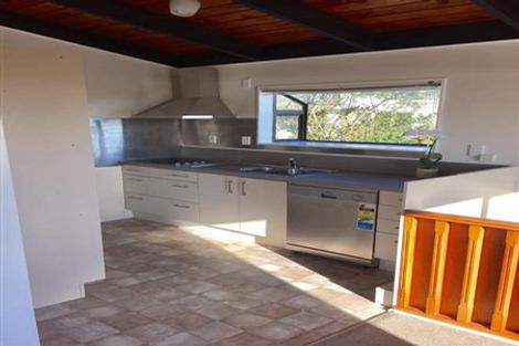 Photo of property in 1/74 Stanmore Bay Road, Stanmore Bay, Whangaparaoa, 0932