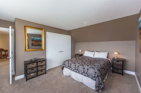 Photo of property in 11 Dunkeld Lane, Redcliffs, Christchurch, 8081